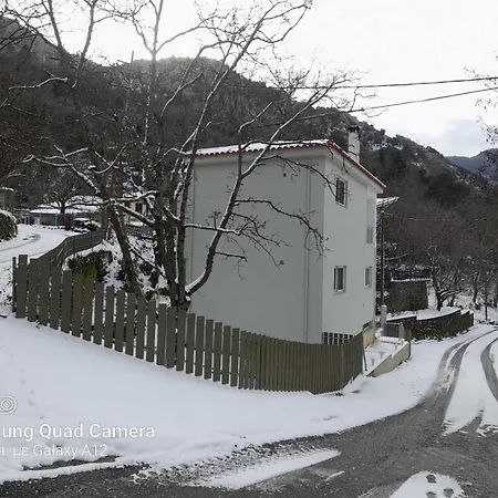 Villa Eva Ιι Lägenhet Nedousa