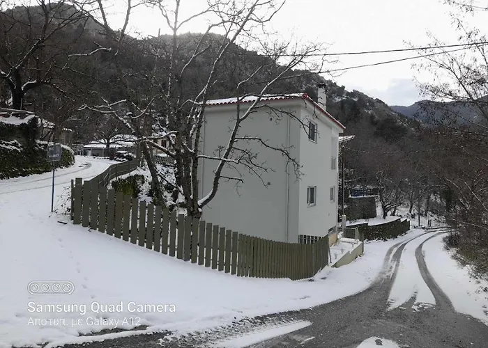 Villa Eva Ιι Lägenhet Nedousa